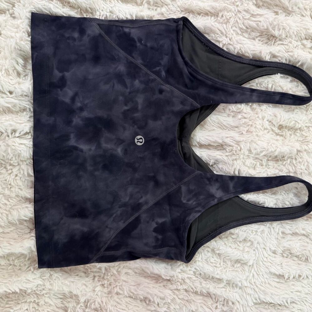 Lululemon Women's Navy and Blue Vest